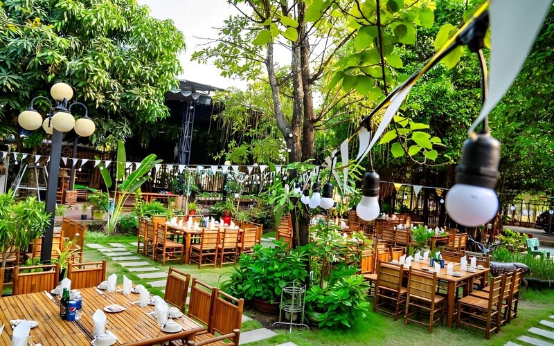 Nhà hàng Chị Dậu Ven Sông