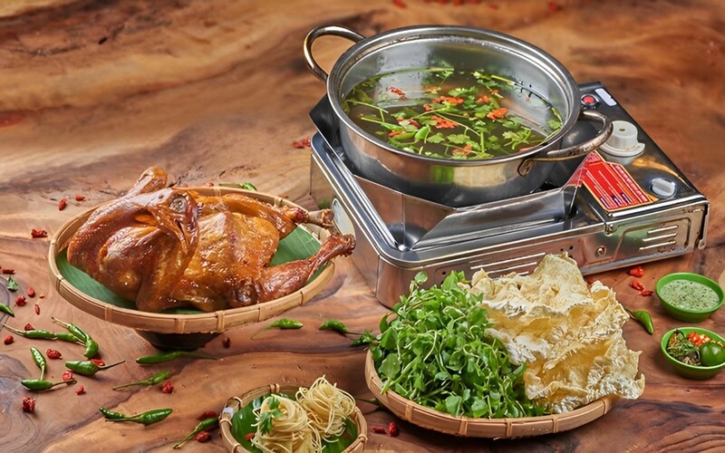 Quán Lẩu Gà Ớt 109